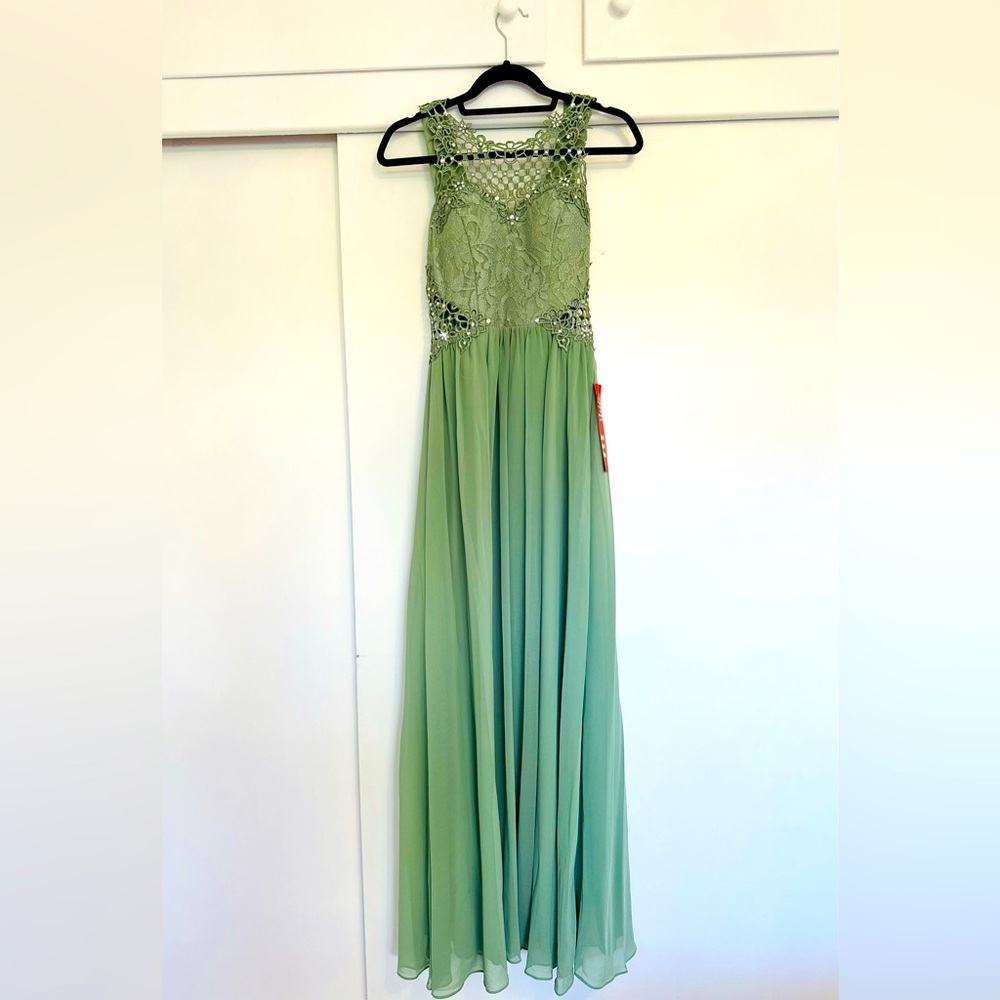 City Triangles Juniors Illusion Sweetheart Full-Length Formal Dress Green Size 3